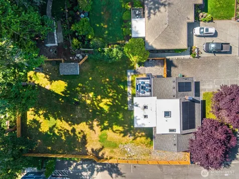 5011 Seahurst Avenue Everett WA 98203