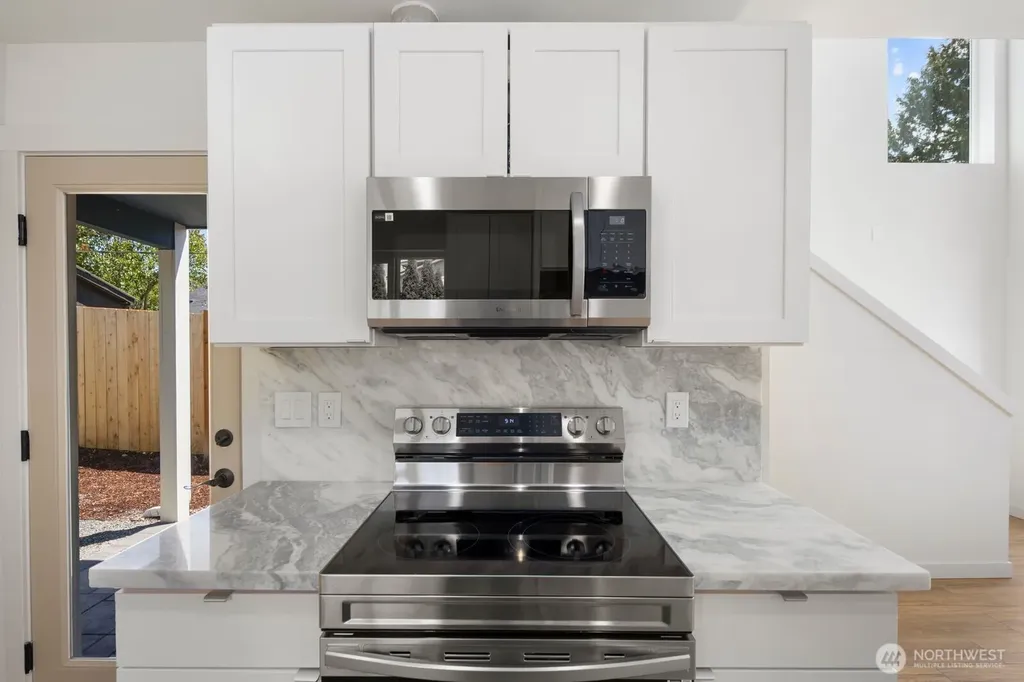 1251 SW 151st Street Seattle WA 98166