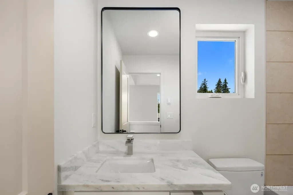 1251 SW 151st Street Seattle WA 98166