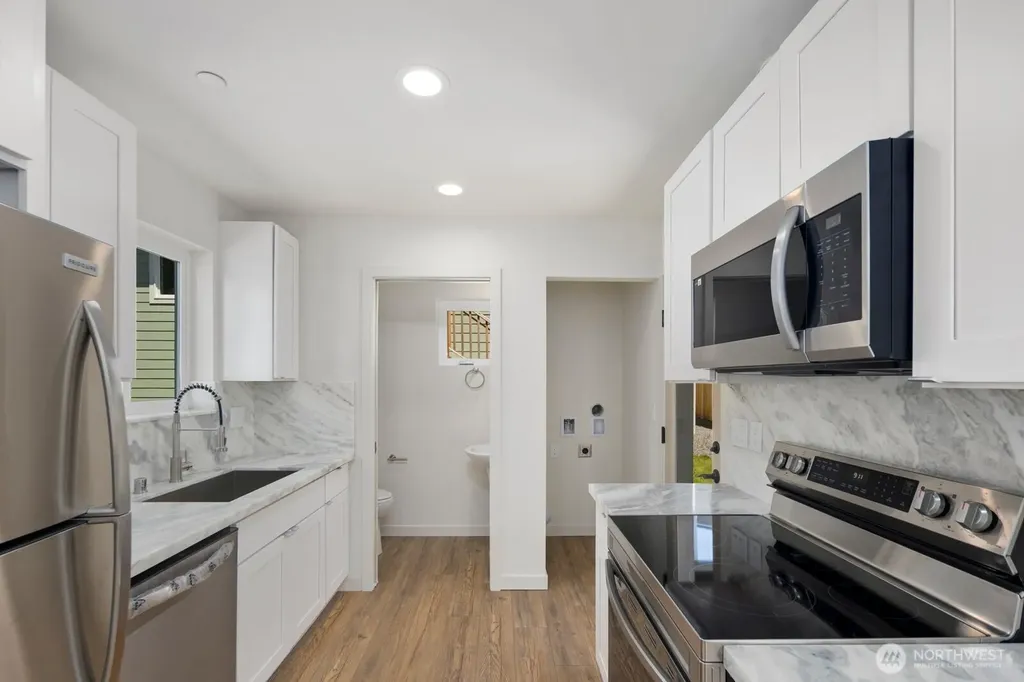 1251 SW 151st Street Seattle WA 98166