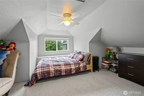 1925 Rainier Avenue Everett WA 98201