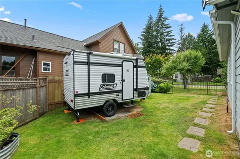 1925 Rainier Avenue Everett WA 98201