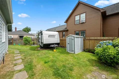 1925 Rainier Avenue Everett WA 98201