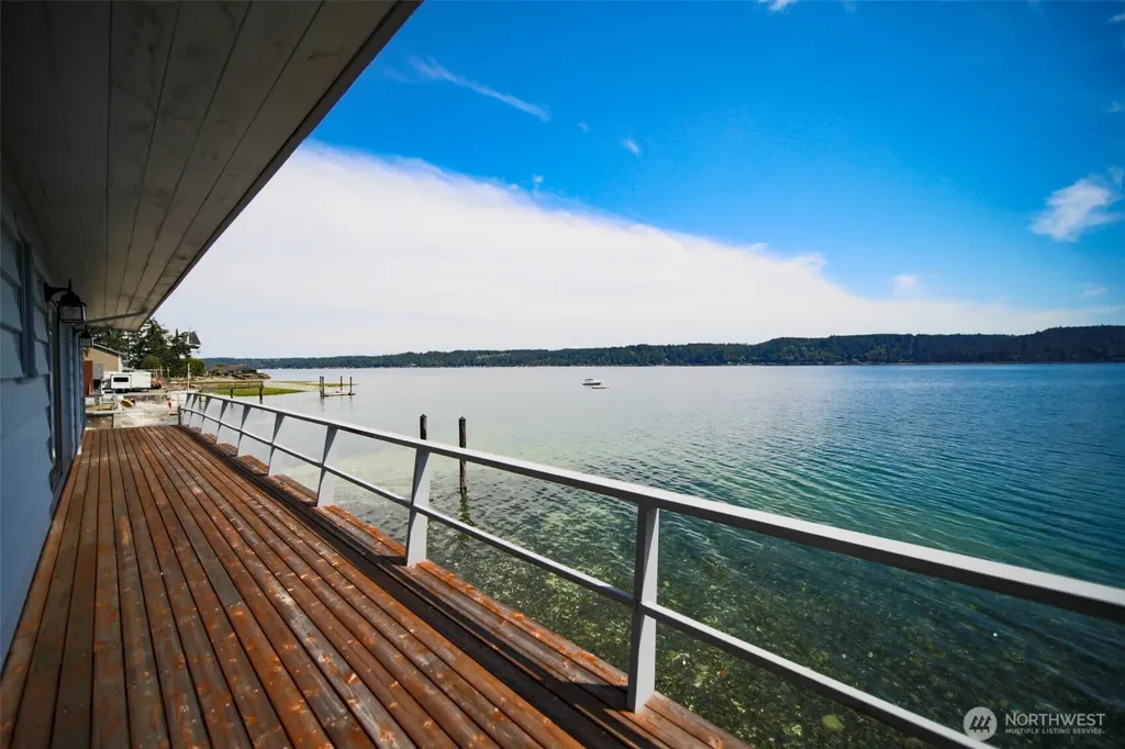 8361 NE North Shore Road Belfair WA 98528