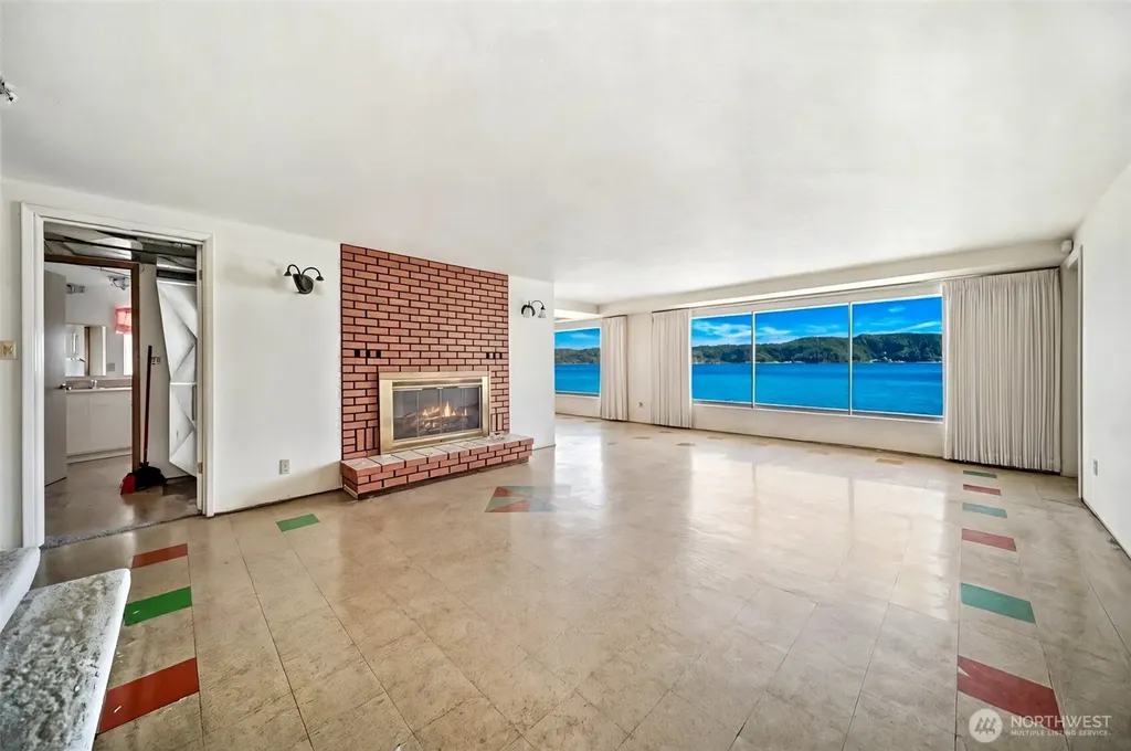 8361 NE North Shore Road Belfair WA 98528