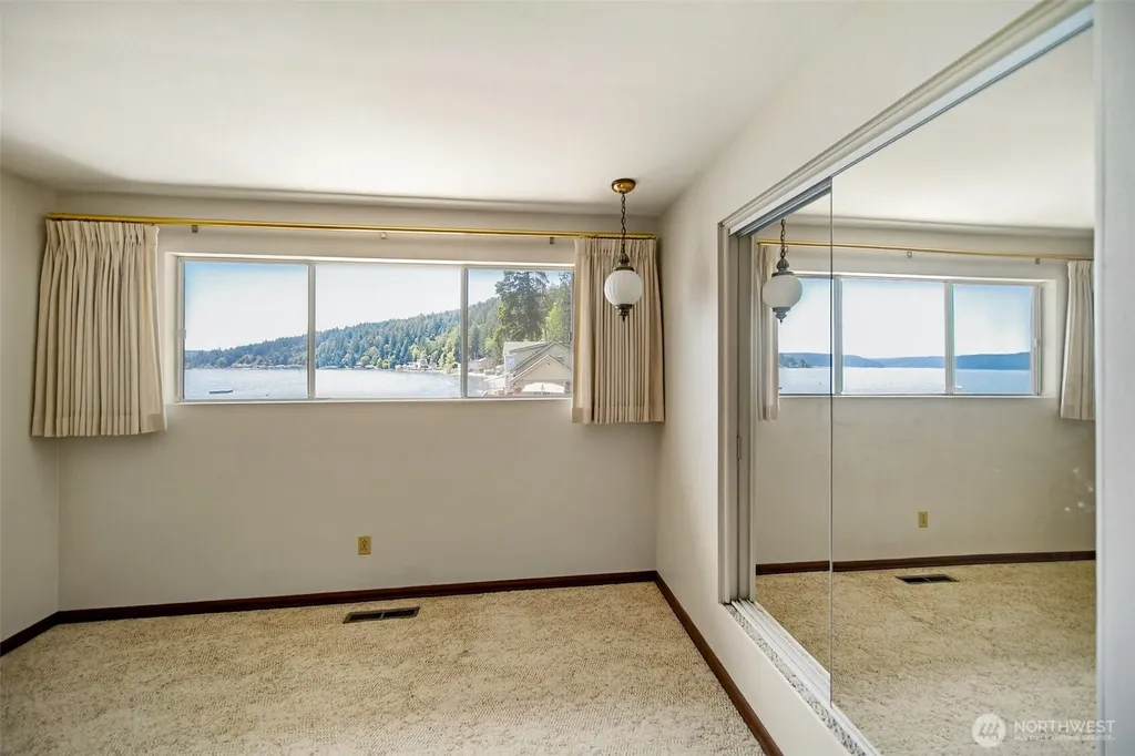 8361 NE North Shore Road Belfair WA 98528