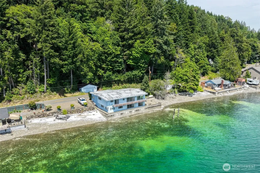 8361 NE North Shore Road Belfair WA 98528