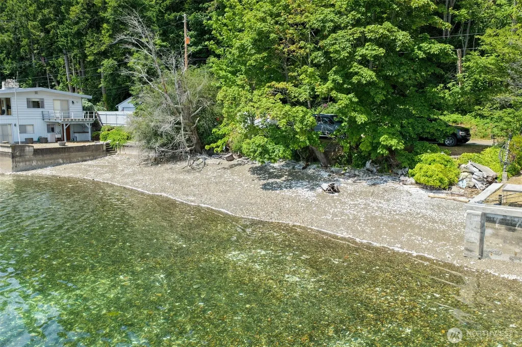 8361 NE North Shore Road Belfair WA 98528