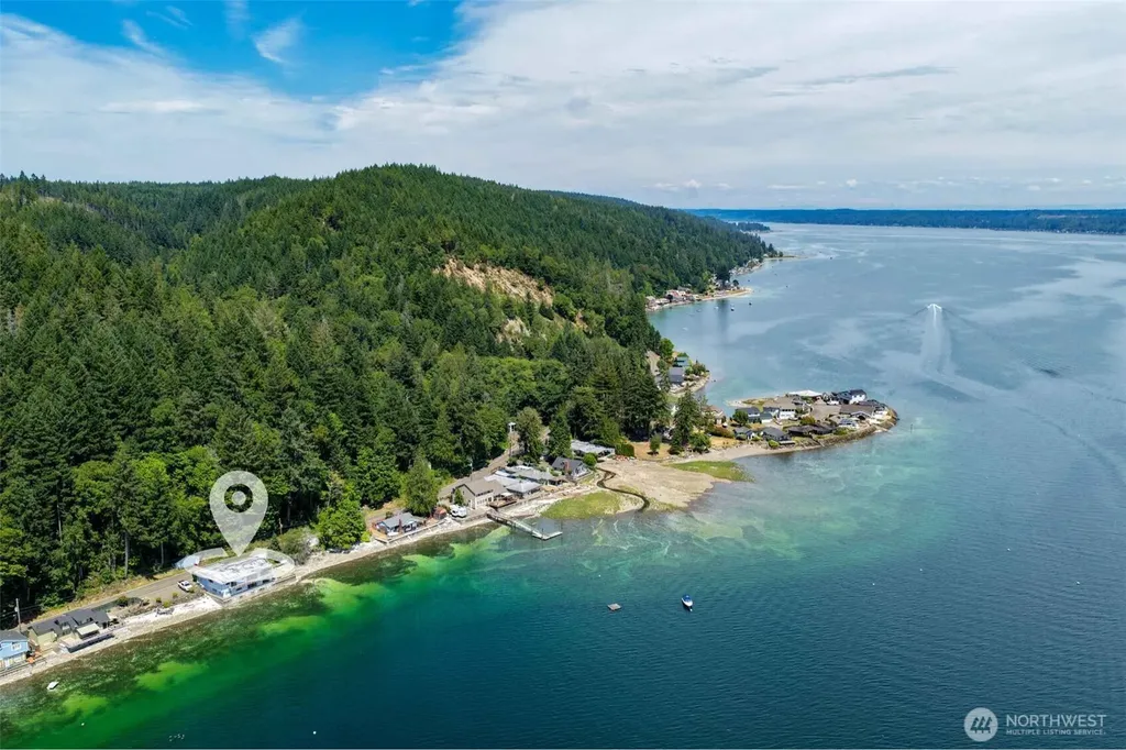 8361 NE North Shore Road Belfair WA 98528