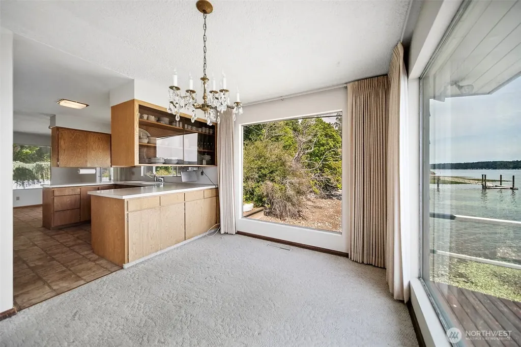 8361 NE North Shore Road Belfair WA 98528