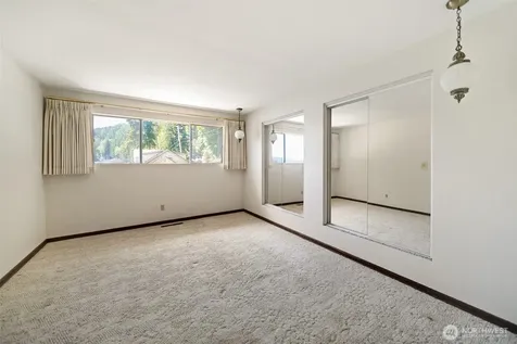 8361 NE North Shore Road Belfair WA 98528