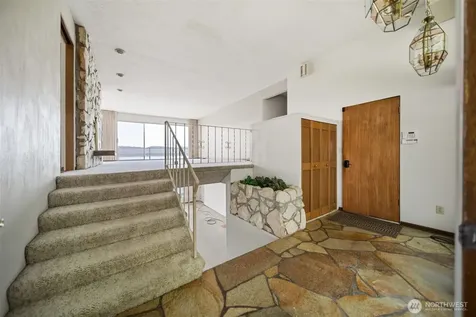 8361 NE North Shore Road Belfair WA 98528