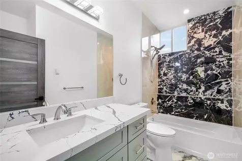 8612 42nd Avenue S Seattle WA 98118