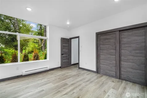 8612 42nd Avenue S Seattle WA 98118