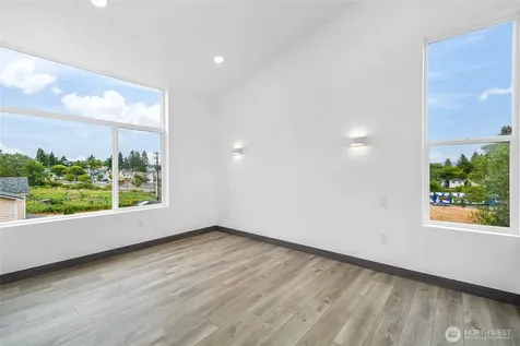 8612 42nd Avenue S Seattle WA 98118