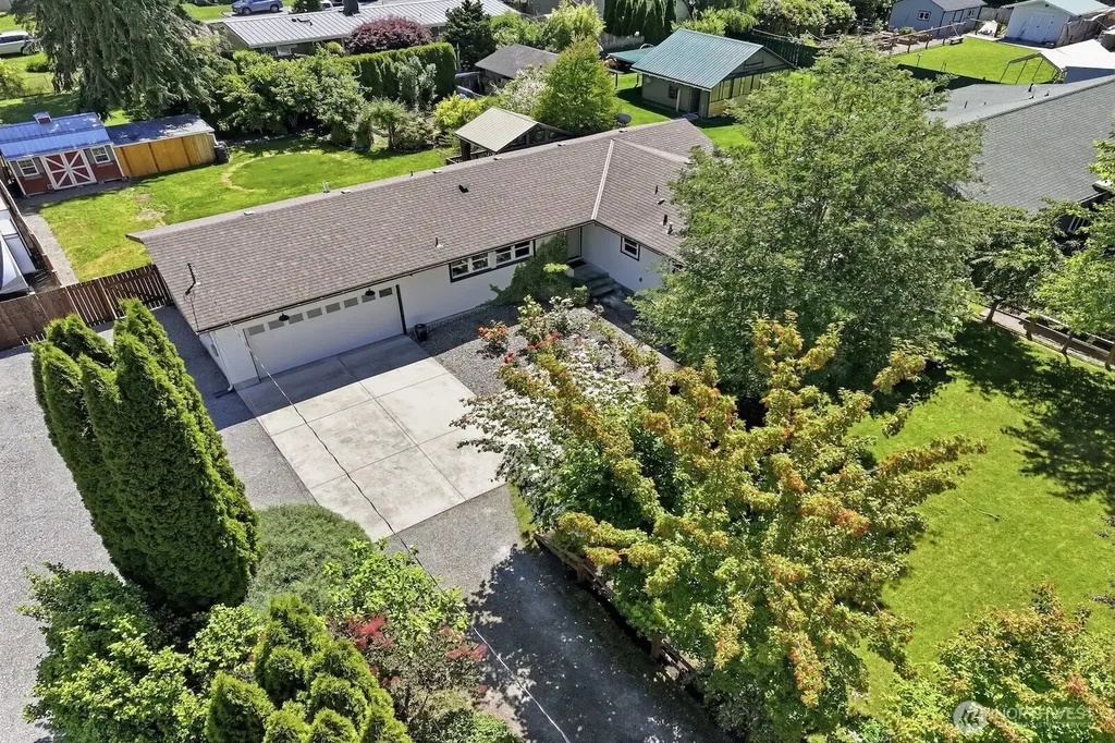 4232 332nd Avenue SE Fall City WA 98024