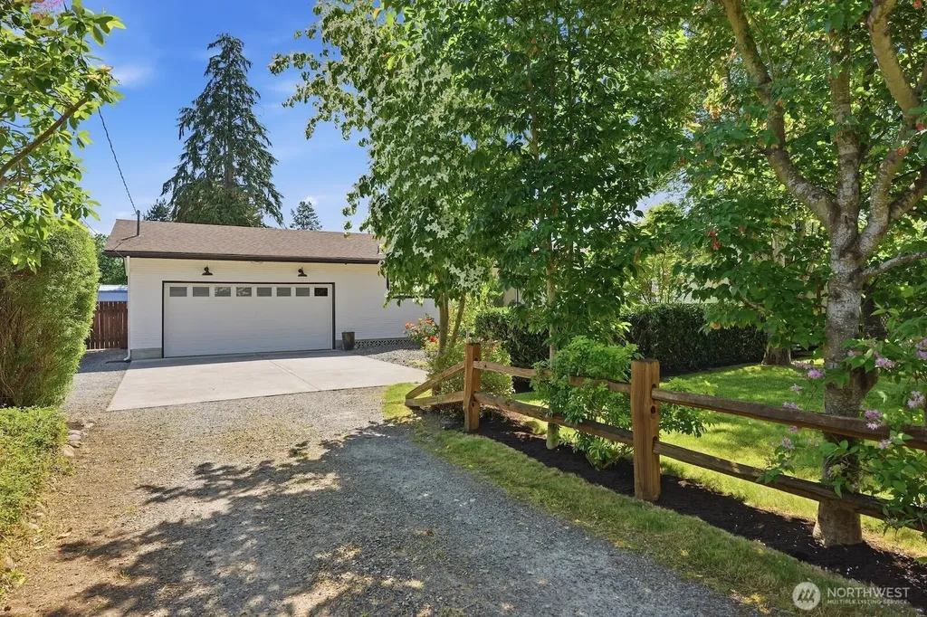 4232 332nd Avenue SE Fall City WA 98024