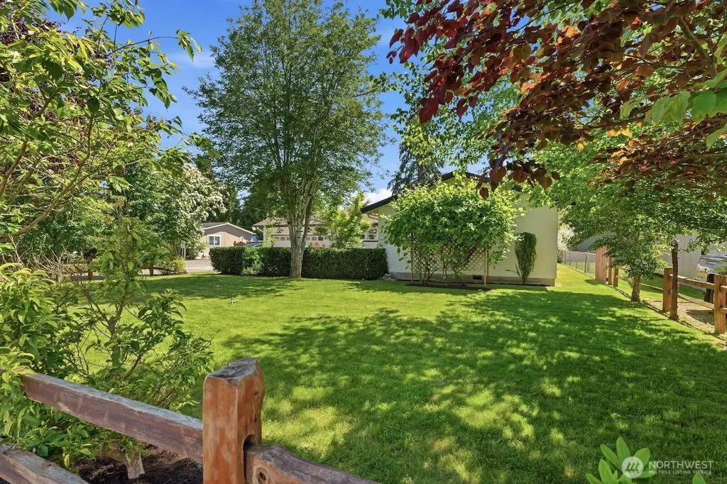 4232 332nd Avenue SE Fall City WA 98024
