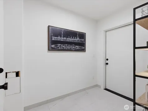 1972 25th Avenue E Seattle WA 98112