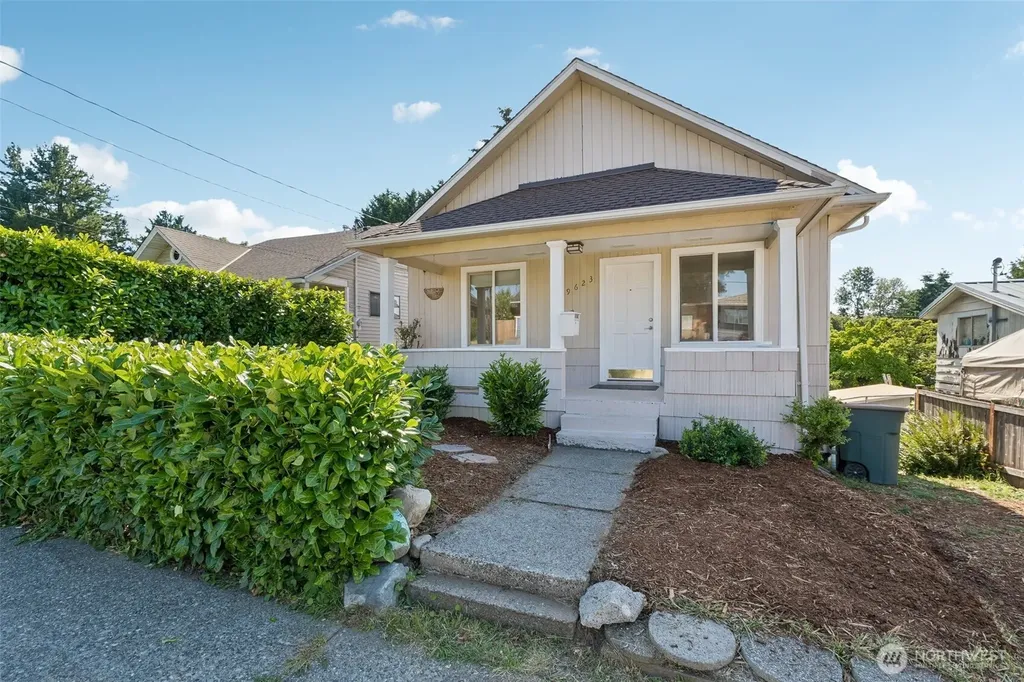 9623 54th Avenue S Seattle WA 98118