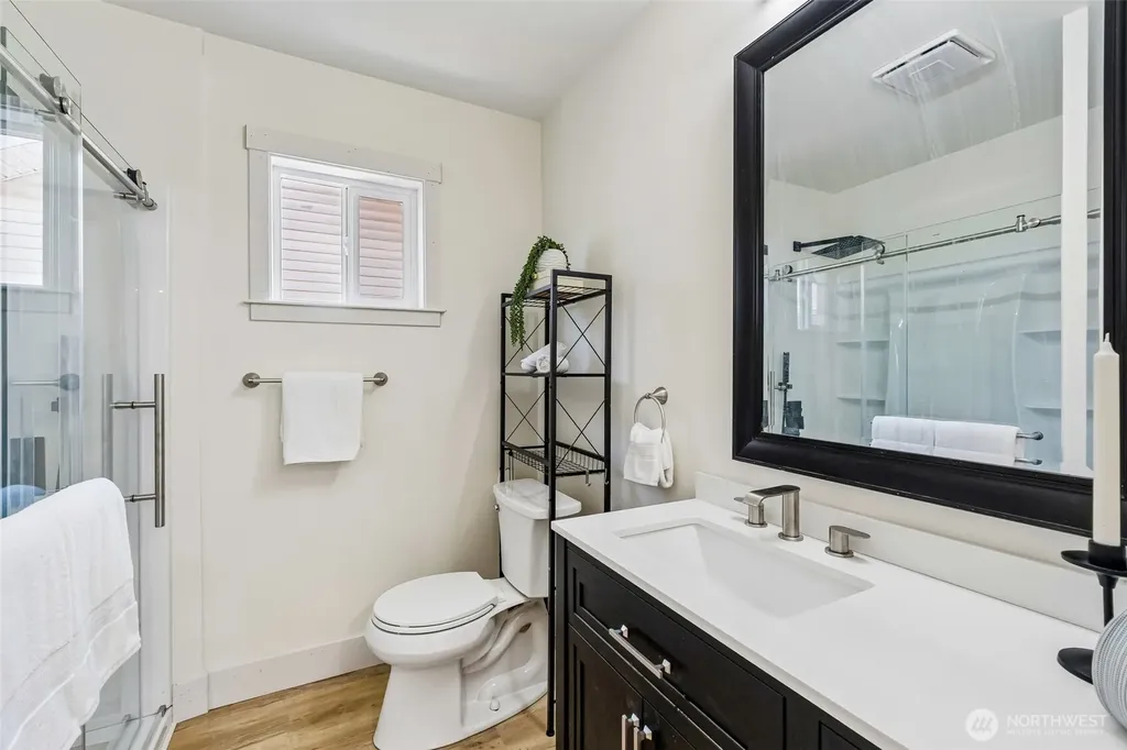 9623 54th Avenue S Seattle WA 98118