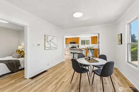 9623 54th Avenue S Seattle WA 98118