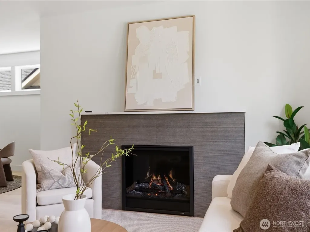 1970 25th Avenue E Seattle WA 98112