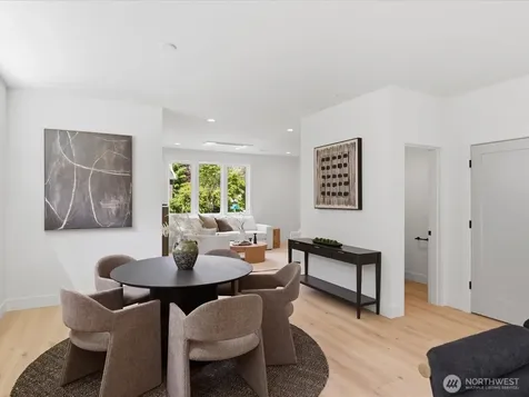 1970 25th Avenue E Seattle WA 98112