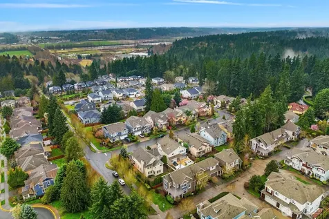 12211 168th Court NE Redmond WA 98052