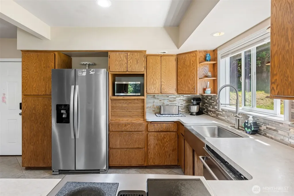 1122 SE 1st Street Winlock WA 98596
