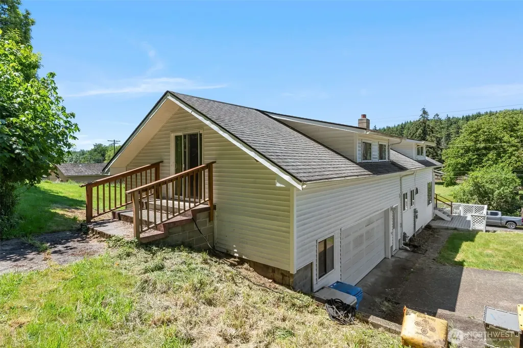 1122 SE 1st Street Winlock WA 98596