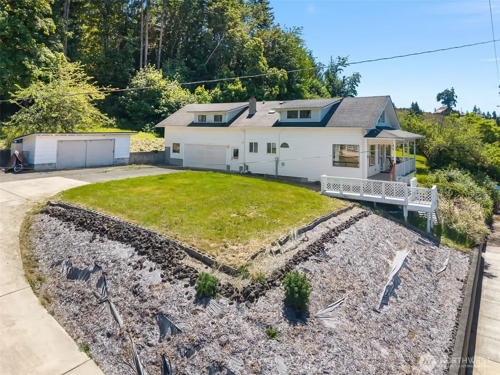 1122 SE 1st Street Winlock WA 98596
