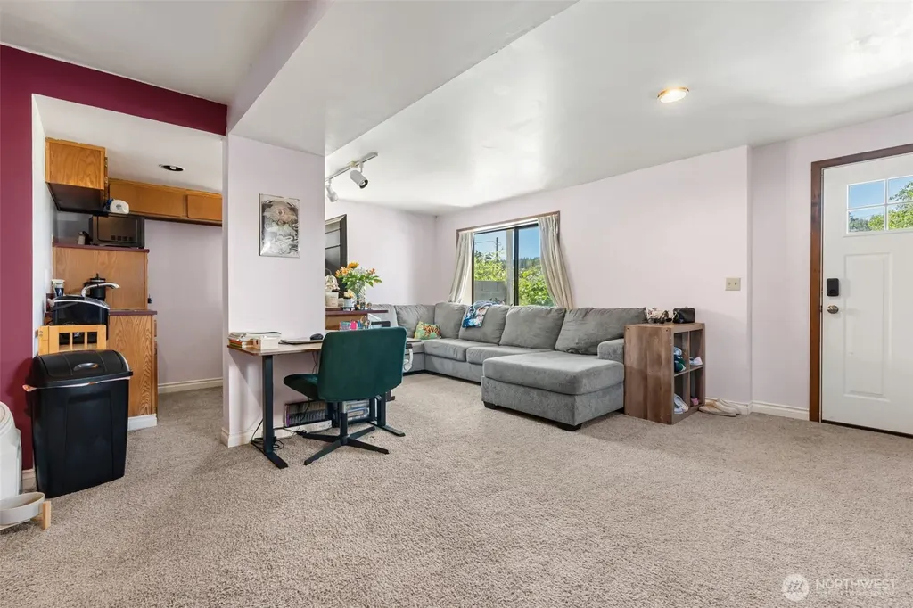 1122 SE 1st Street Winlock WA 98596