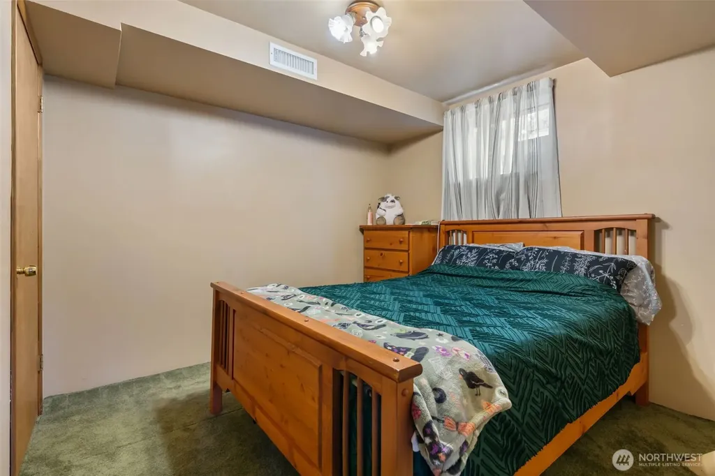 1122 SE 1st Street Winlock WA 98596