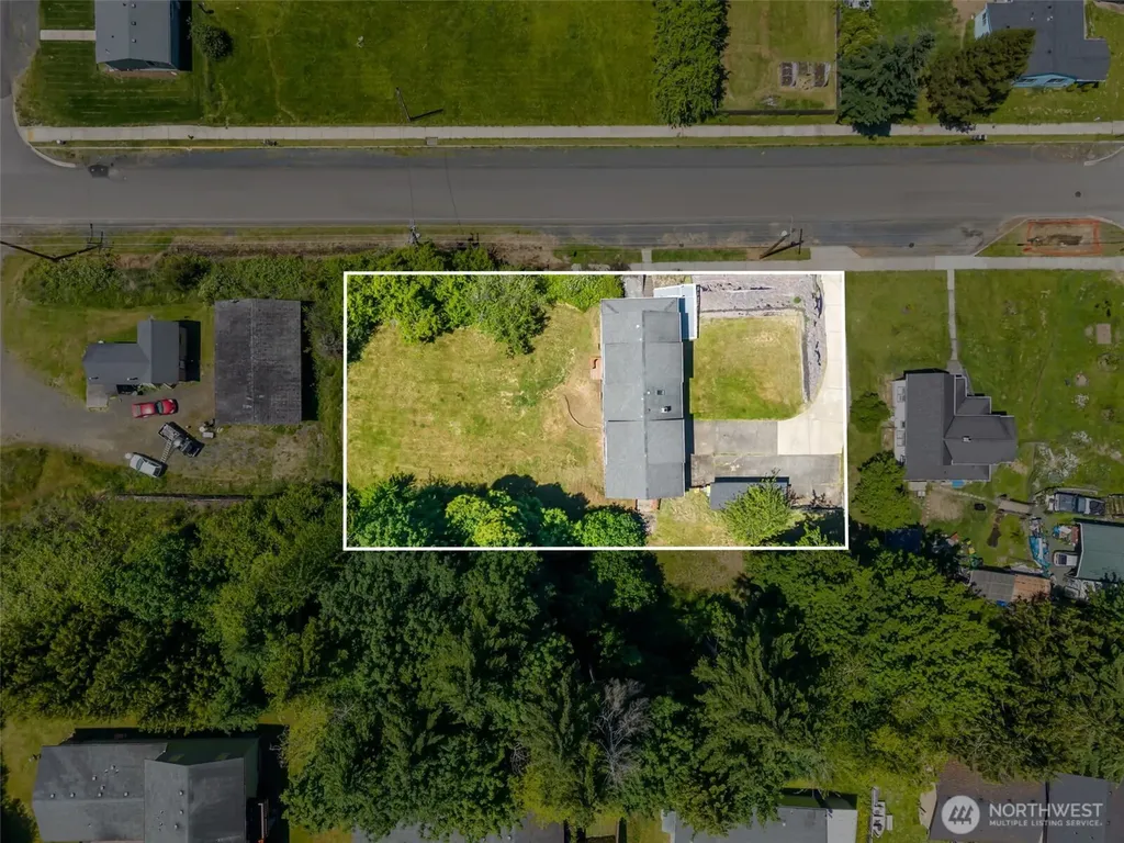 1122 SE 1st Street Winlock WA 98596