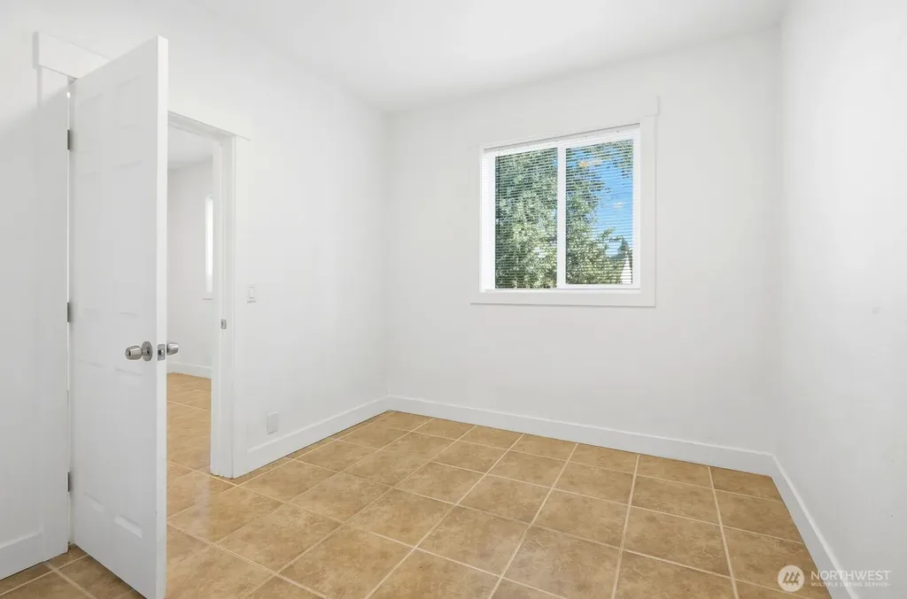 904 E La Salle Street Yakima WA 98901