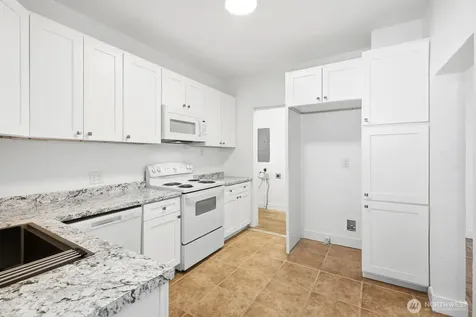 904 E La Salle Street Yakima WA 98901