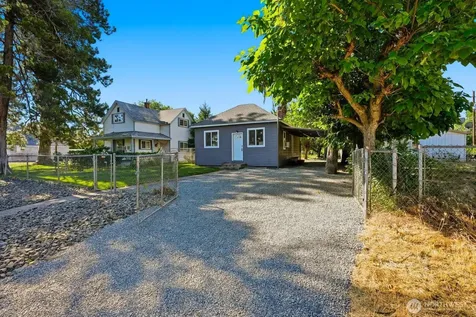 904 E La Salle Street Yakima WA 98901
