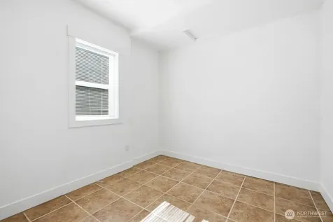 904 E La Salle Street Yakima WA 98901