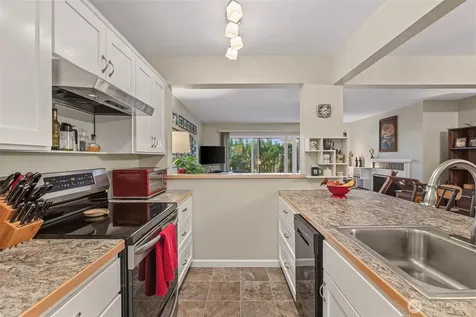 2021 N Laventure Road Mount Vernon WA 98273
