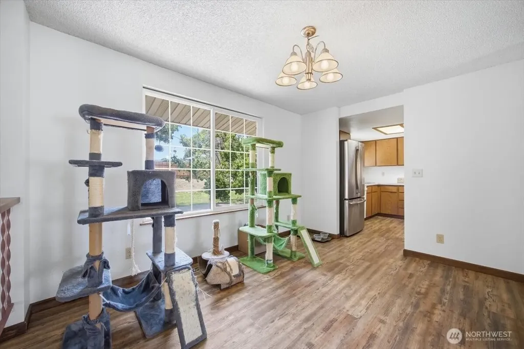 1516 S Olympia Place Kennewick WA 99337