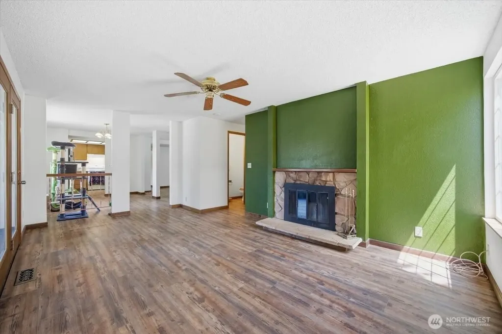 1516 S Olympia Place Kennewick WA 99337