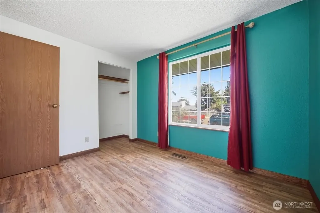 1516 S Olympia Place Kennewick WA 99337