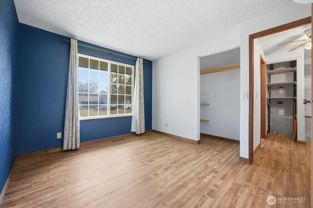 1516 S Olympia Place Kennewick WA 99337