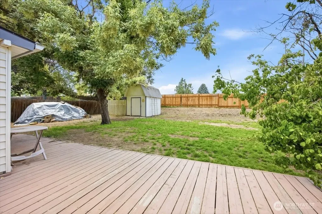 1516 S Olympia Place Kennewick WA 99337