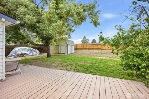 1516 S Olympia Place Kennewick WA 99337