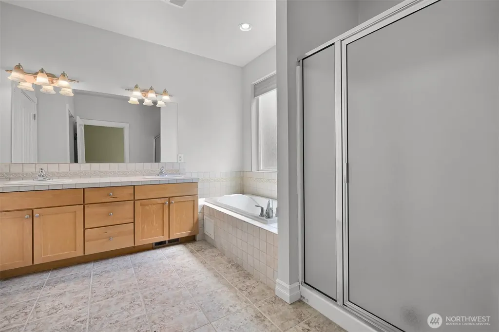 875 N Park Street Lynden WA 98264