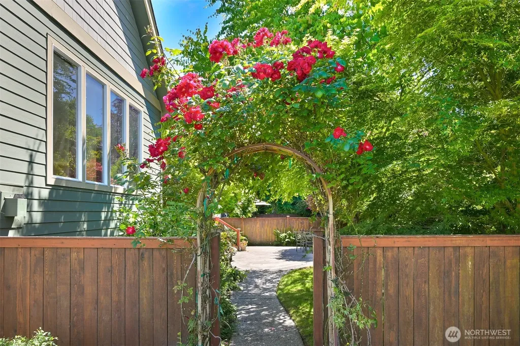 875 N Park Street Lynden WA 98264