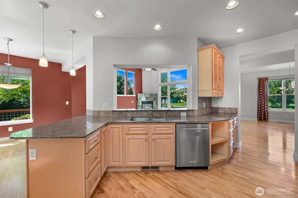 875 N Park Street Lynden WA 98264