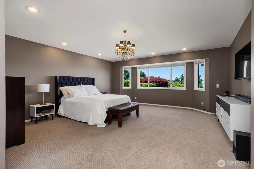 7723 168th Place SW Edmonds WA 98026
